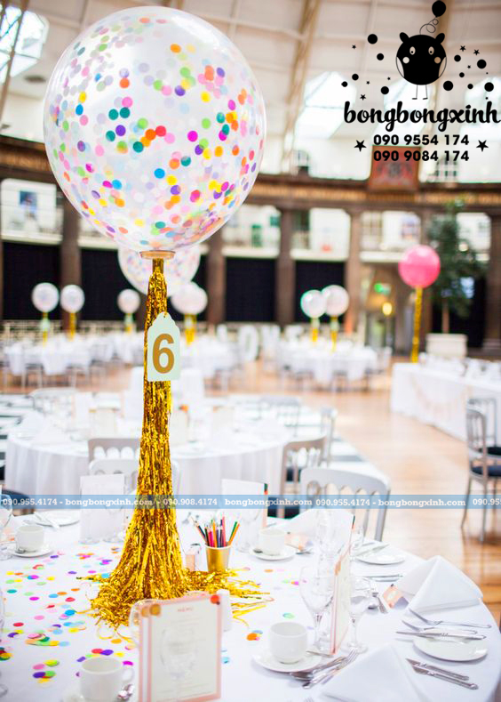 Trang trí bàn tiệc cưới với bong bóng độc đáo BT060