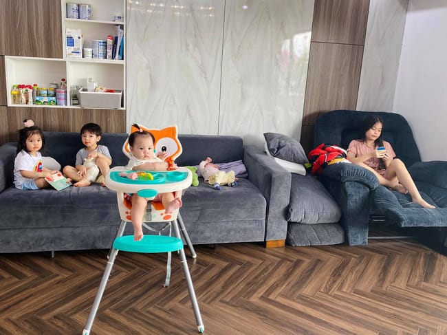 Cùng tham dự với phong cách đại gia đình Hằng Túi: Cùng tham dự với phong cách đại gia đình Hằng Túi:
