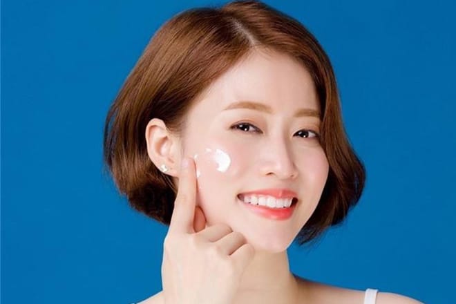 Kem dưỡng trắng da nào tốt và an toàn cho làn da phụ nữ? Kem làm trắng da tốt nhất để sử dụng là gì?